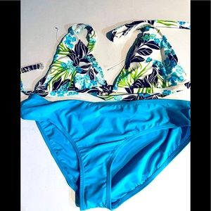 Sand & Sun large bikini. NWOT. Never worn. Non smoking home.